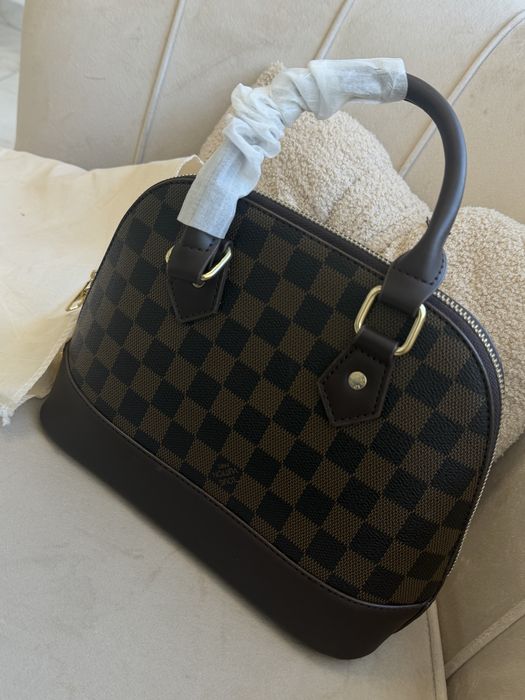 Torebka Louis Vuitton lv (w zestawie dlugi pasek)