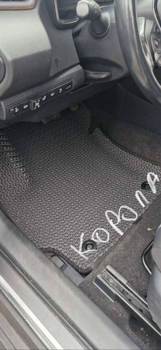 Dywaniki EVA do Prius Plus, Corolla i Auris.