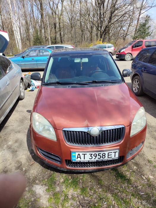 Skoda fabia 1.2 бензин