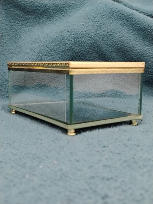 Guarda-jóias em vidro