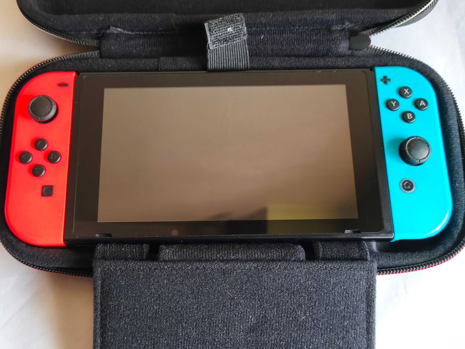 Nintendo Switch V2 HAC-001-01