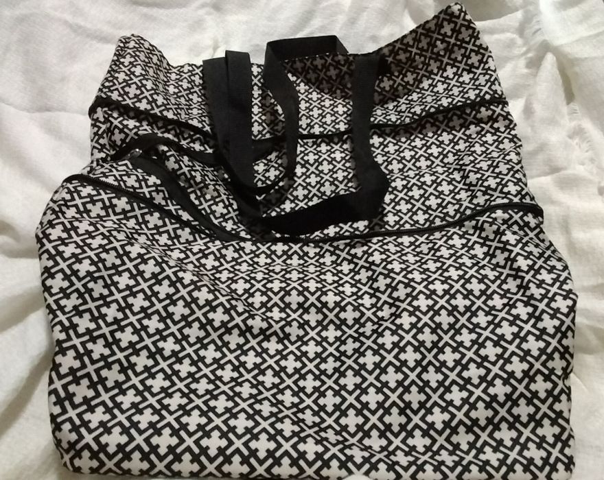 Torba na kółkach składana, biało- czarna, Oriflame