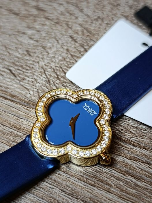 Годинник Van Cleef & Arpels Alhambra