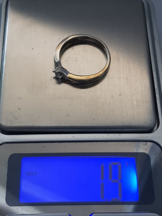 Zloty pierścionek z diamentem pr.585 Certyfikat Apart