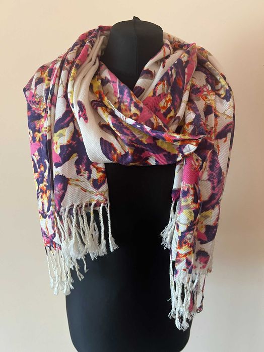 Piękny duży szal typu-PASMINA