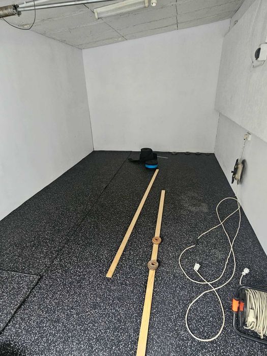 Mata gumowe w rolce/ RÓŻNE  WYMIARY podloże do garażu/siłowni hali