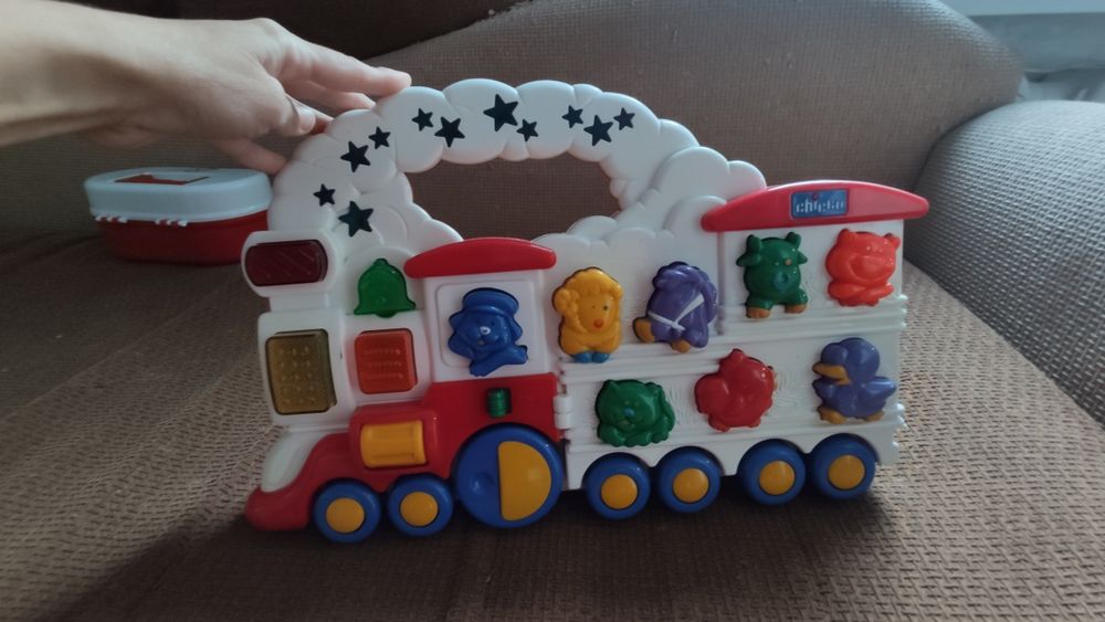 Музичний потяг chicco інтерактивна іграшка