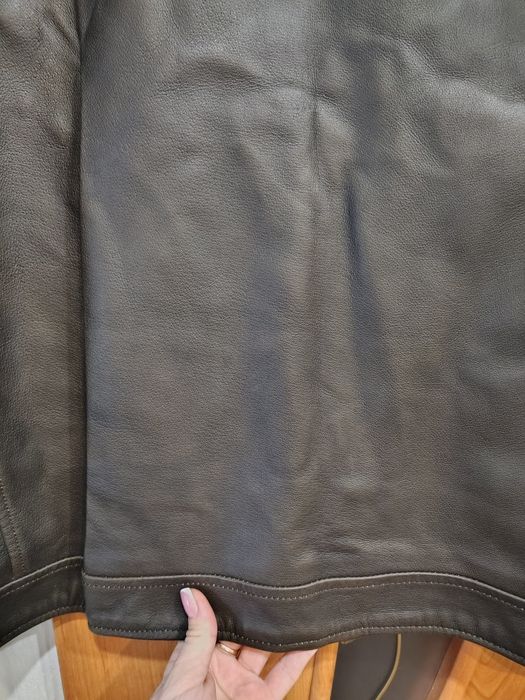 Нова шкіряна чоловіча курточка