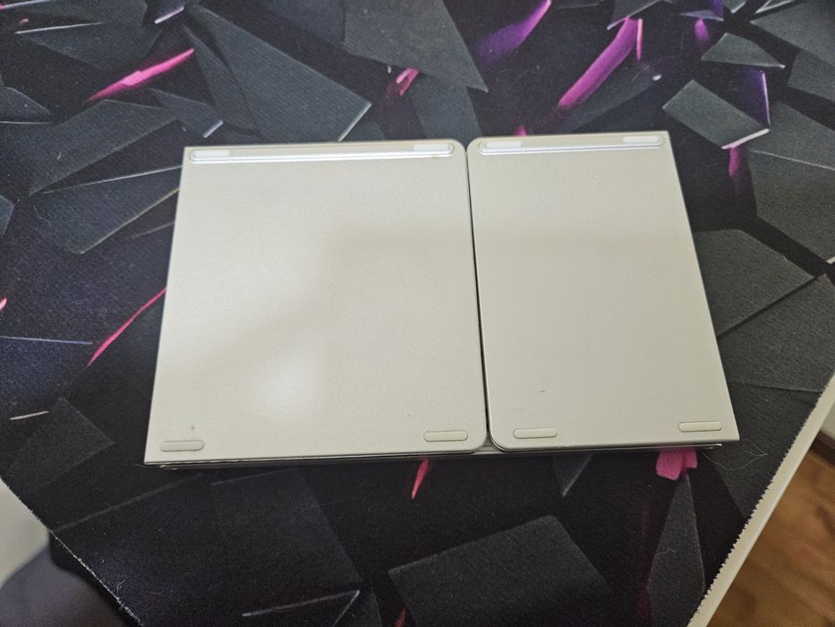 Teclado dobrável com touchpad integrado