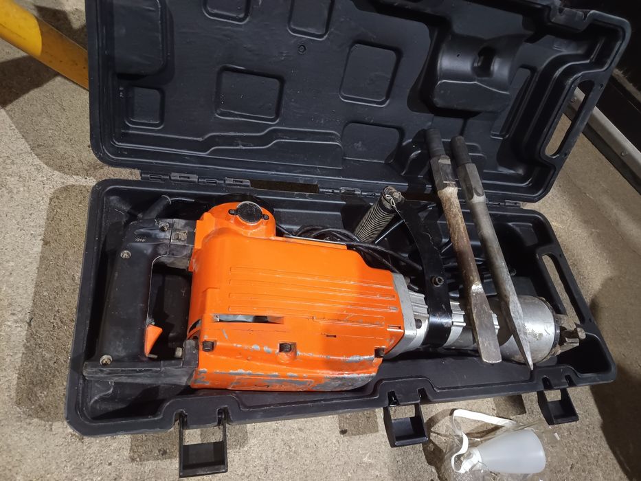 Martelo demolidor 2200w Induzido avariado