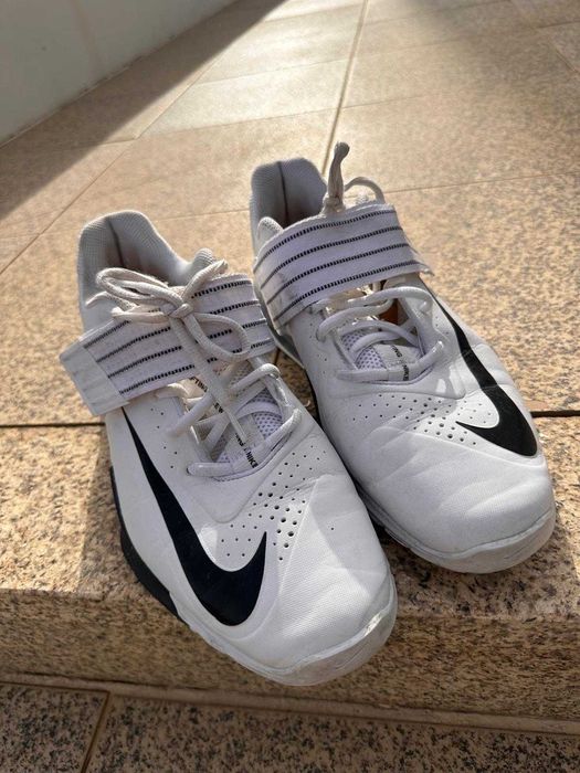 Nike SAVALEOS - Sapatilha de treino weightlifting