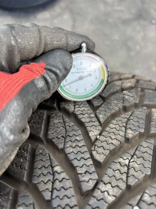 Шини   225/65 R17  Nexen 6,6-7,5 зима 2022року