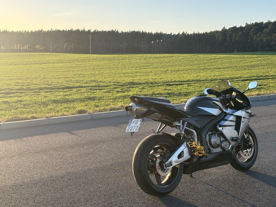 Honda CBR 600RR, pc37