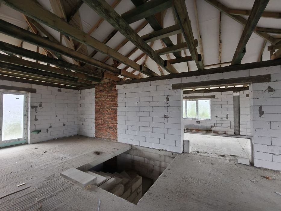 Продаж будинку  двохповерхового