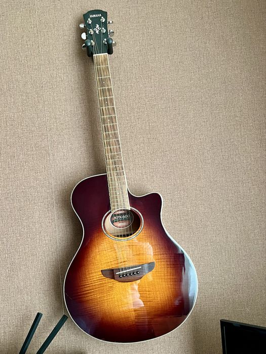Акустическа гитара Yamaha apx 600 FM