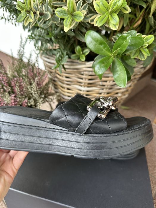 Klapki LASOCKI black r.38