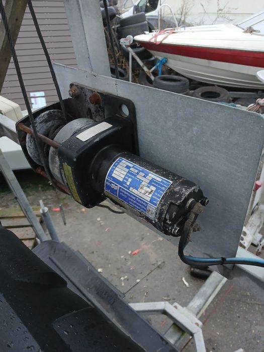 Przyczepa drogowa sygnalizacyjna nissen