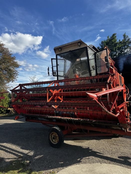 Kombajn Bizon Rekord Z058