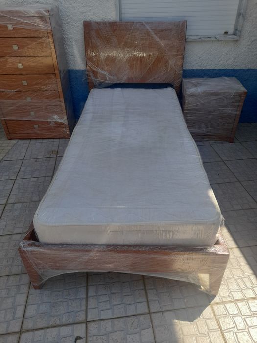 Mobilia de quarto (individual) cerejeira