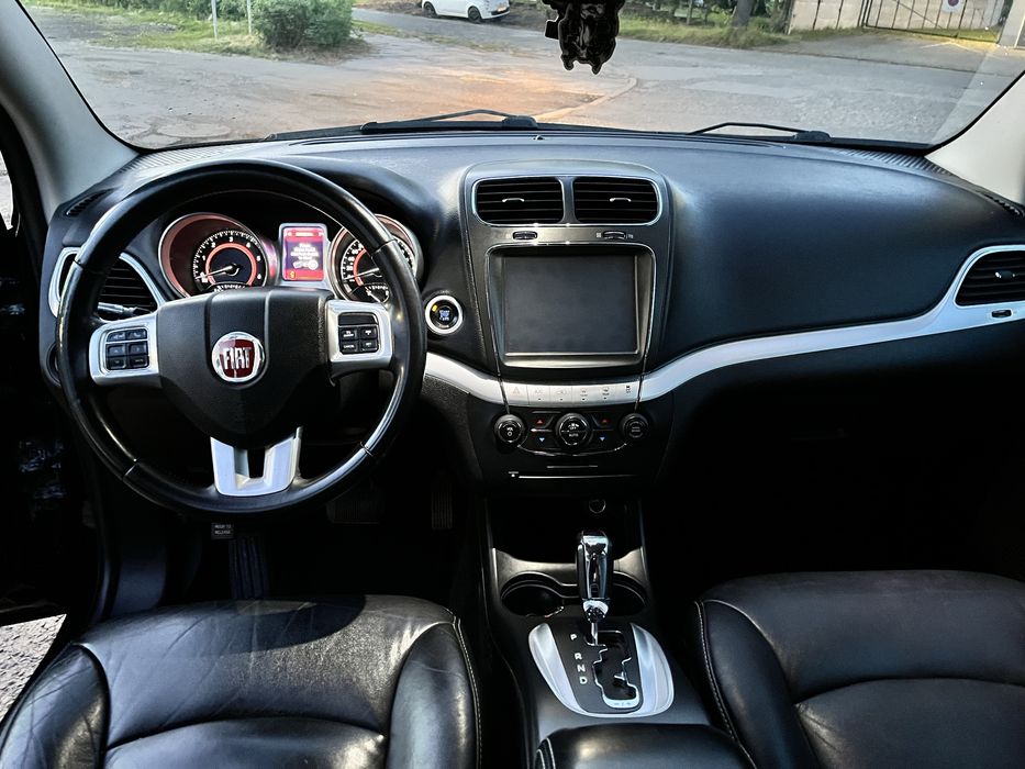 Fiat  Freemont  2.0 JTD 2012 BDB Stan ! PRYWATNIE ! 7 osobowy ! Bogate wyposazenie !