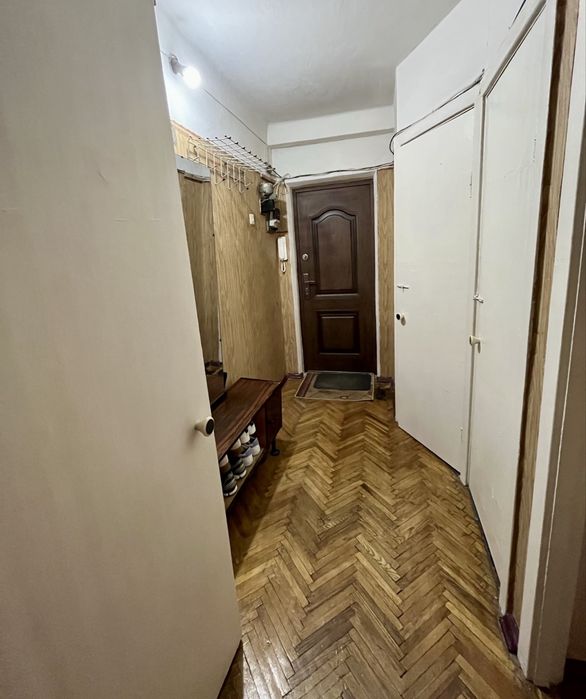 Продається 2-к, 3/5, 40,5 м2, прсп Леся Курбаса 9-Е