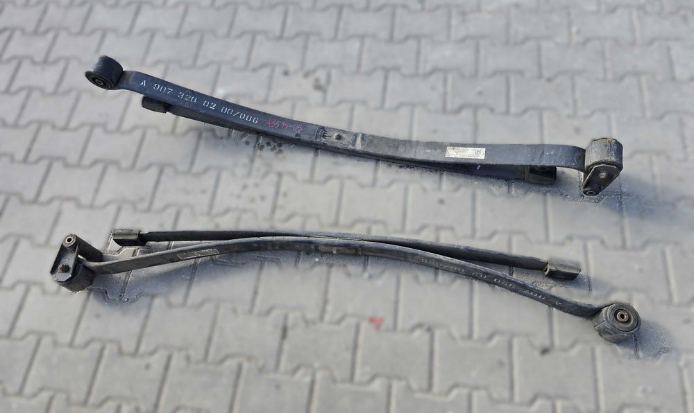 Resory tylne Mercedes Sprinter 907 wysyłka 2szt