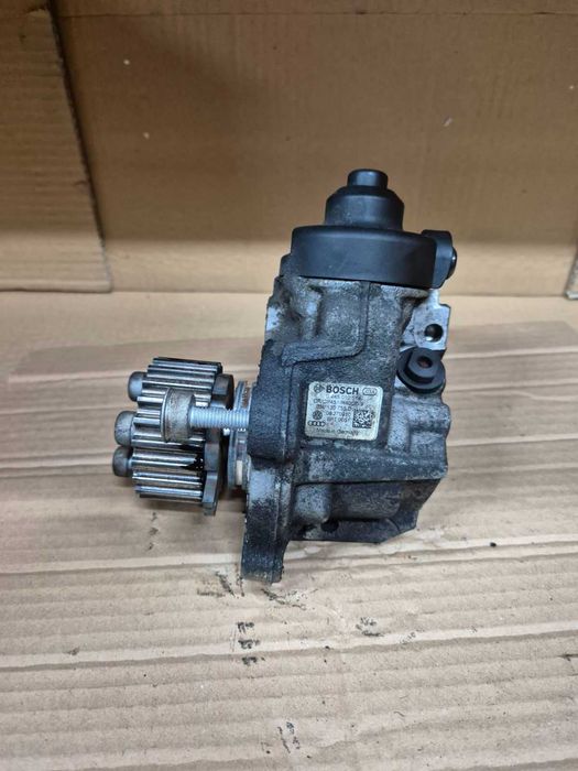 топлівний насос високого тиску vw seat skoda 2.0 tdi тнвд 03L130755D