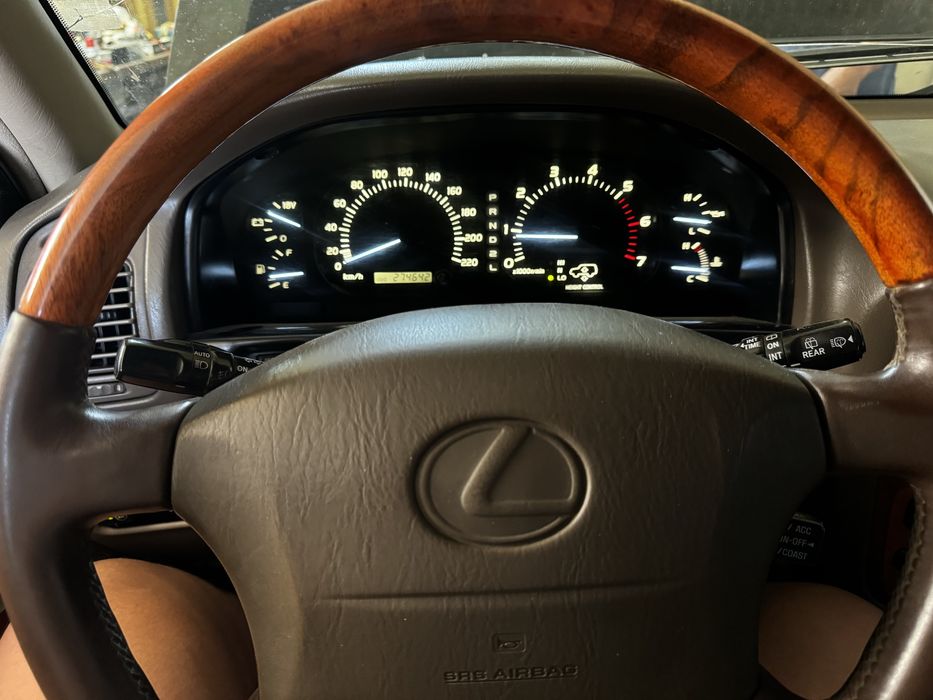 Продам Lexus Lx470