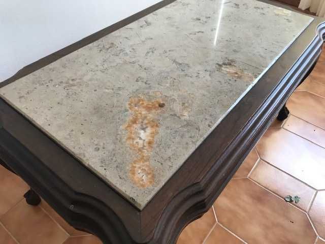 Mesa de centro antiga