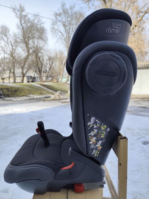 Автокрісло Britax Romero Kidfix lll M