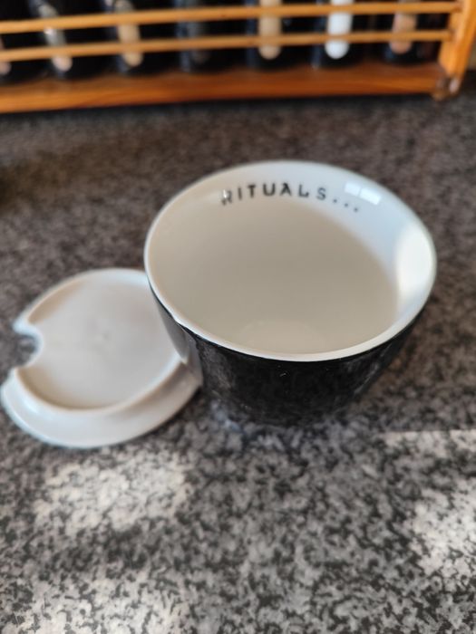 Pote de cerâmica da Rituals