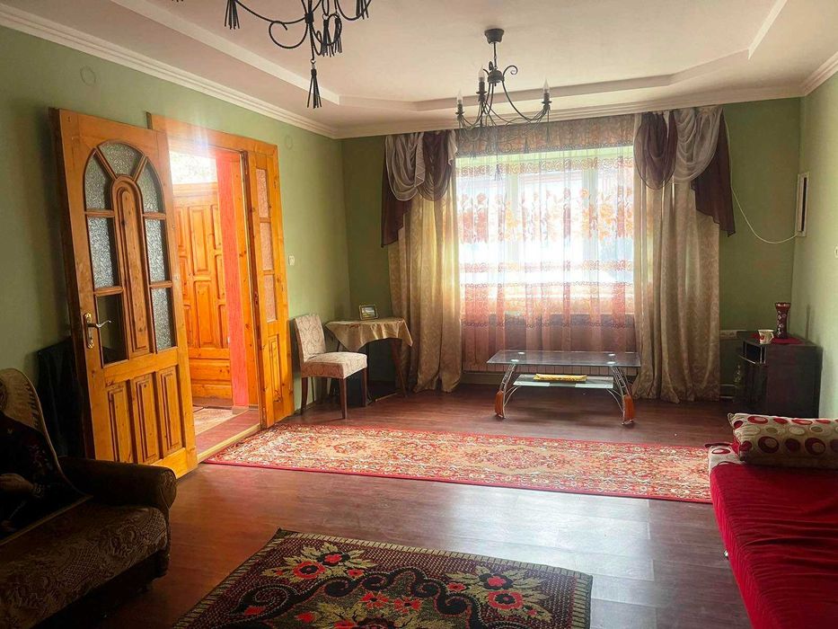 Здається дім біля термального басейна в Берегово подобово