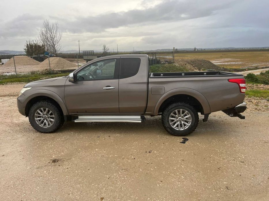 Mitsubishi L200 Strakar 4WD