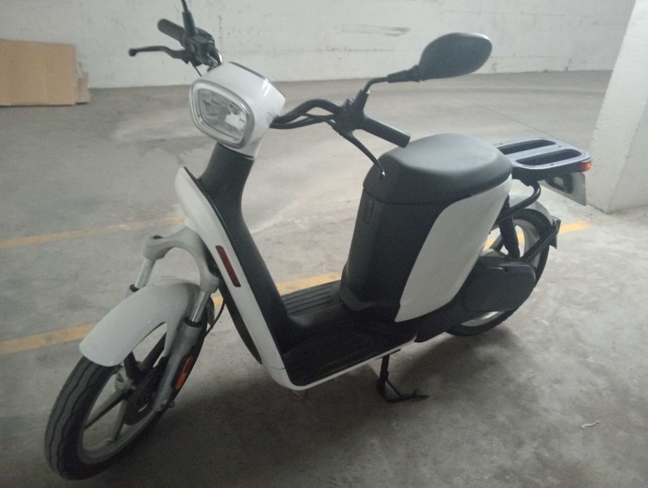 Scooter Elétrica Askoll
