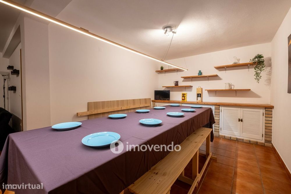 Moradia T3 mobilada e equipada, com garagem e jardim, na Mealhada