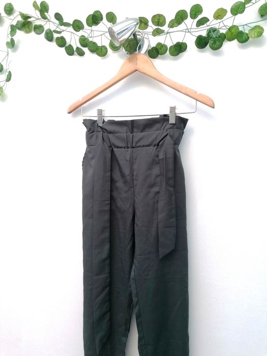 Calças Cinzentas Finas