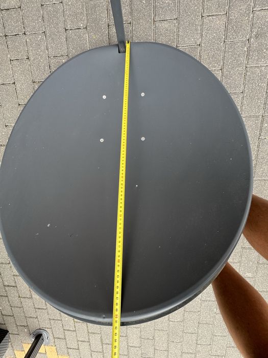 Antena satelitarna z konwenterem