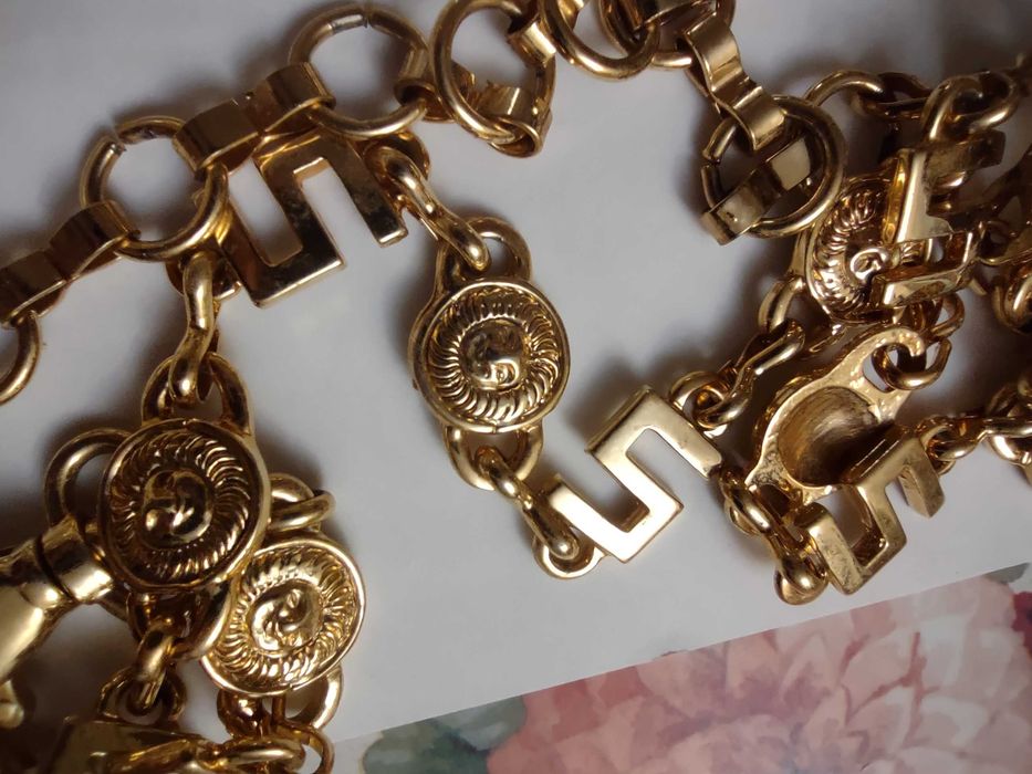 Pozłacany pasek do sukienki styl Versace