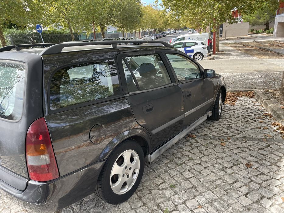 Opel astra 99 750€