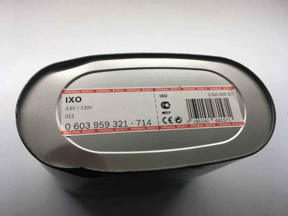 Шуруповерт аккумуляторный Bosch IXO IV [0603959321]