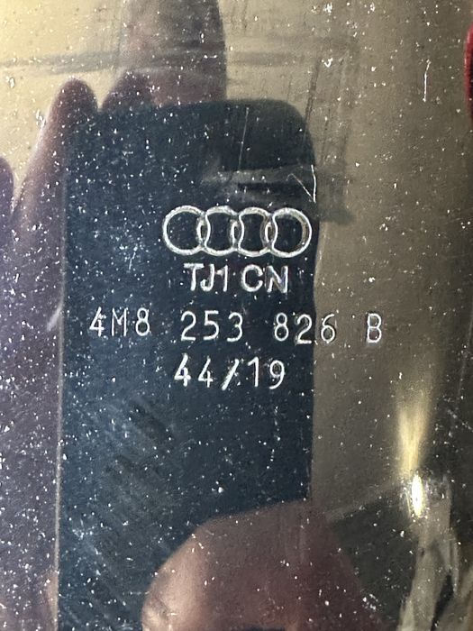Насадки на вихлоп Audi RS Q8