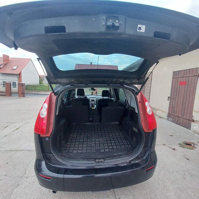 Mazda 5 do poprawek