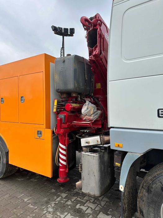 Volvo FH16 520 к.с. | Спецевакуатор для вантажівок | 8x4 | Кран Fassi