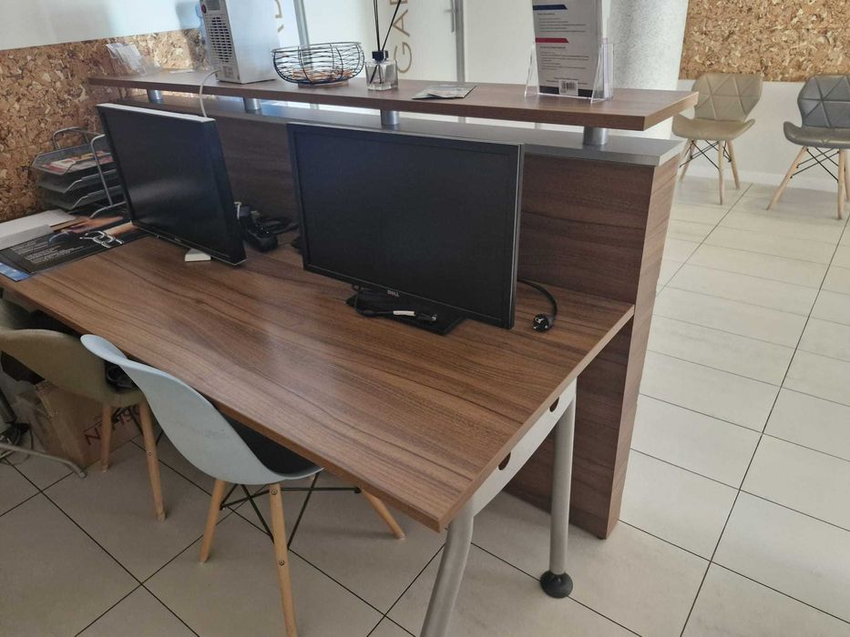 Lada recepcyjna do biura, przychodni, pensjonatu