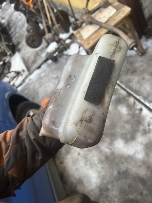 Бачок разширительный Киа карнивал 04год kia carnival