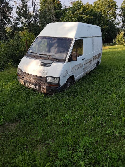 Продам автомобіль Рено Трафік 2,1D 1992р.в.