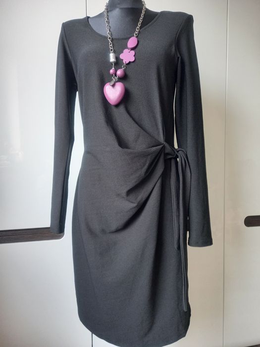 Przepiękna sukienka czarna Tom Tailor roz M lejącą mała czarna