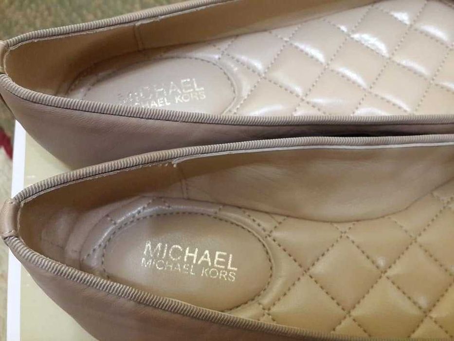 Балетки Michael Kors
Оригинал. Размер 6,5 американский.