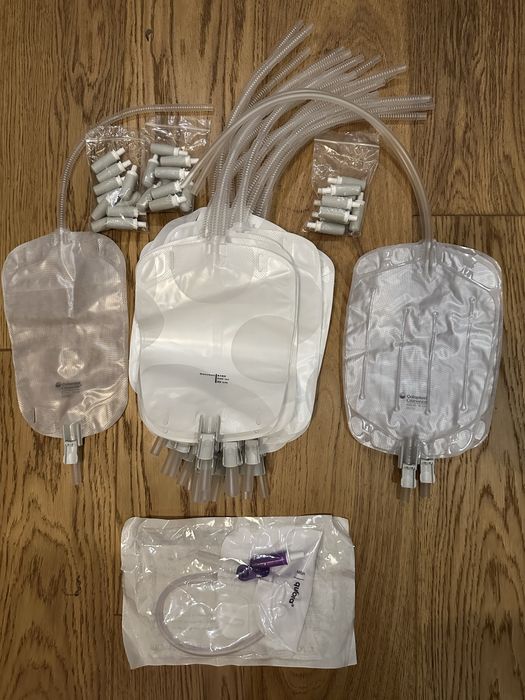 Zestaw worków na mocz 23szt: Conveen 500ml 20szt, Conveen 600ml,Qufora