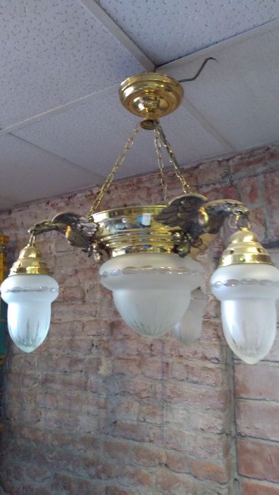 Żyrandol stylowy , brąz , klosze kryształowe , zamienię